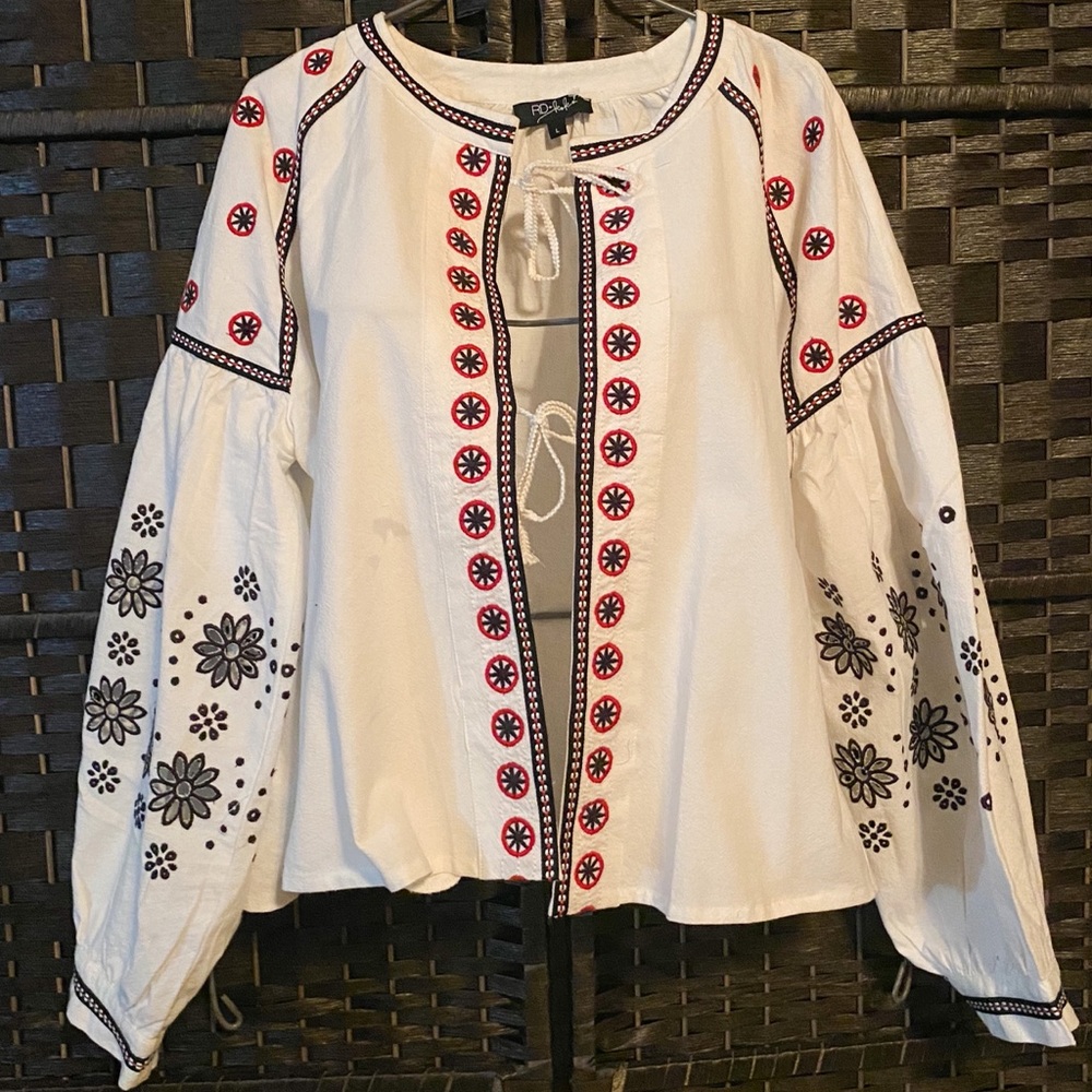 Boho white cape with pockets